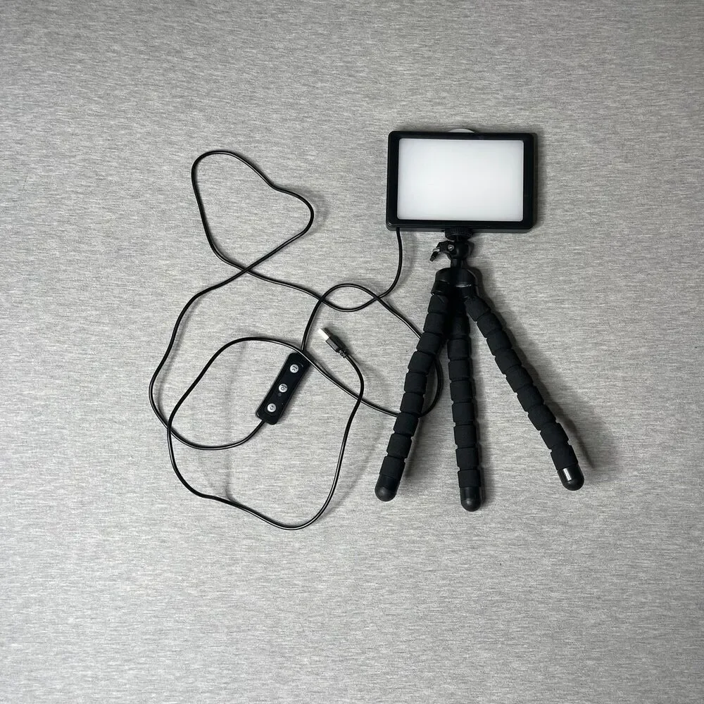 Neewer LED ZC-10S Small Panel Lightning Kit with Tripod